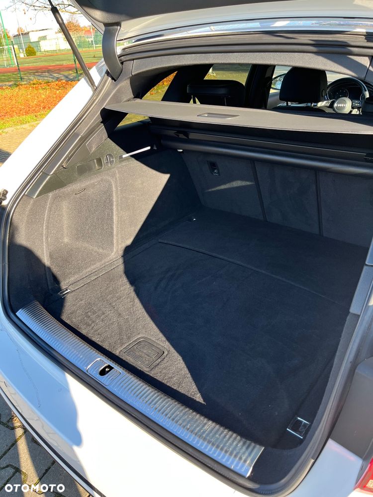 Audi A4 Avant 2.0 TDI S tronic - 5