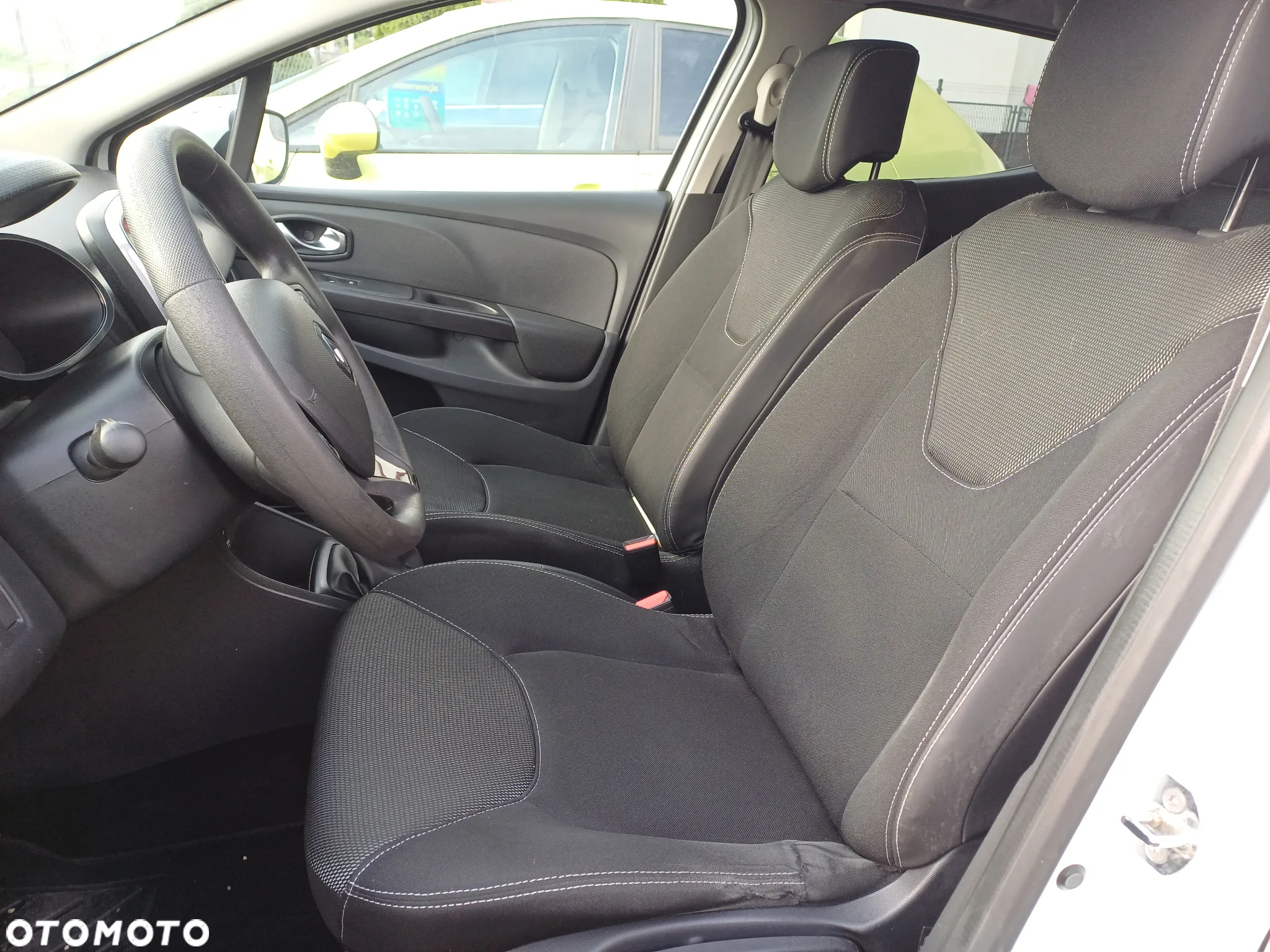 Renault Clio 1.2 16V Life - 6
