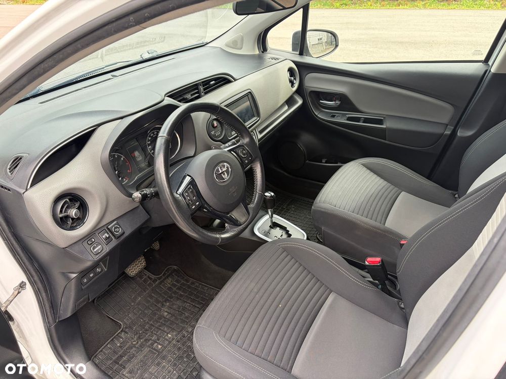 Toyota Yaris - 13
