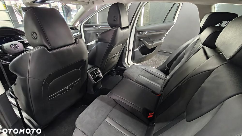 Skoda Octavia 2.0 TDI DSG First Edition - 7