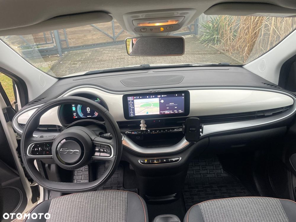 Fiat 500 23.8kWh Icon - 8