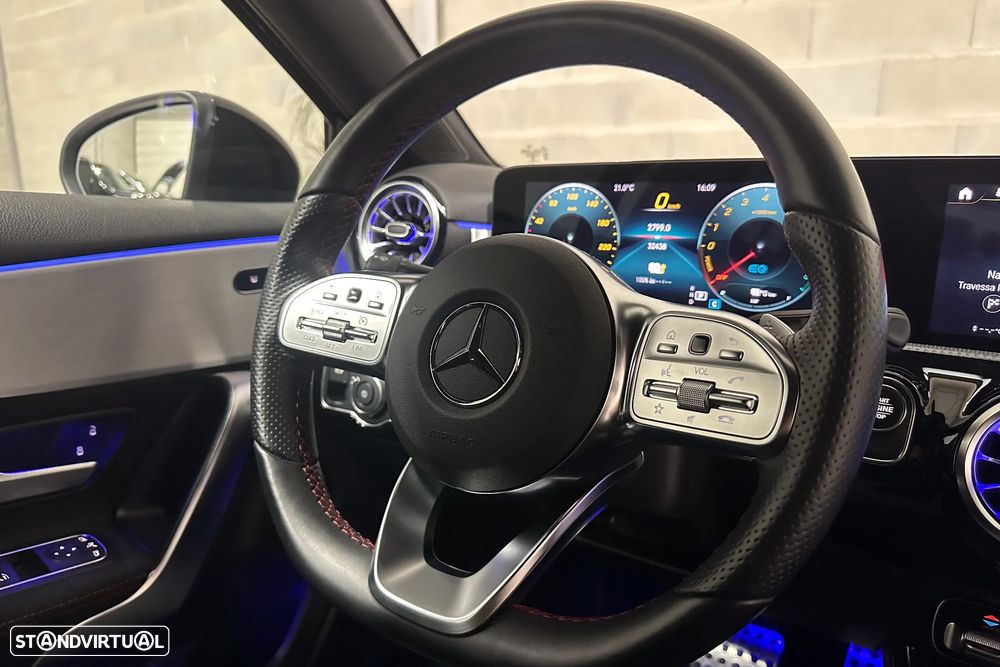 Mercedes-Benz A 250 Limousine e 8G-DCT AMG Line - 37