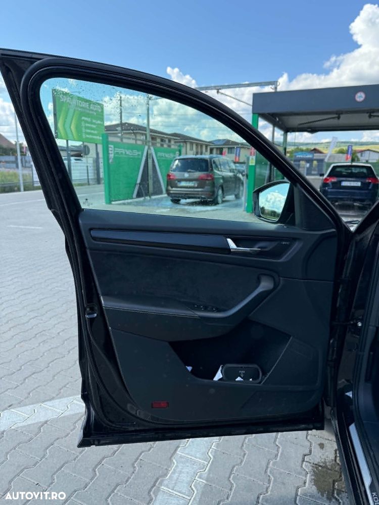 Skoda Kodiaq 2.0 TSI 4X4 DSG SportLine - 10