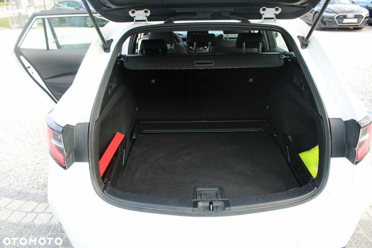 Toyota Corolla - 28