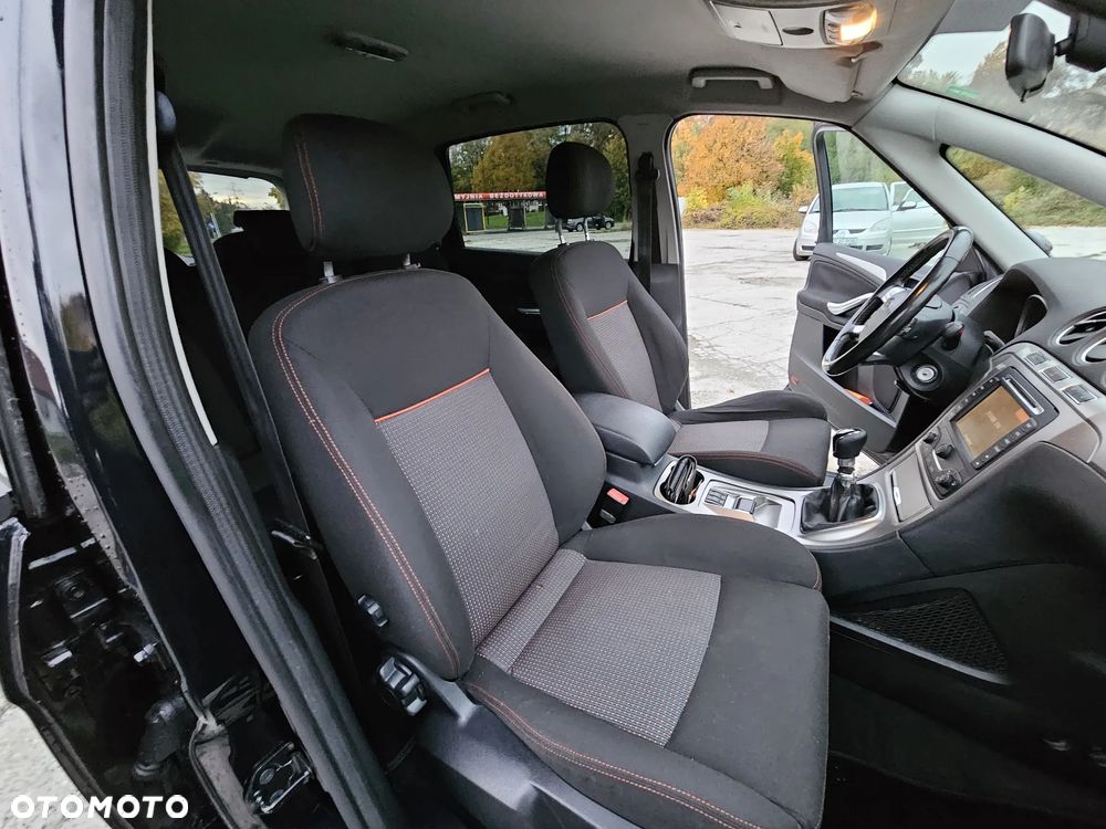 Ford S-Max 2.0 TDCi DPF Titanium - 29