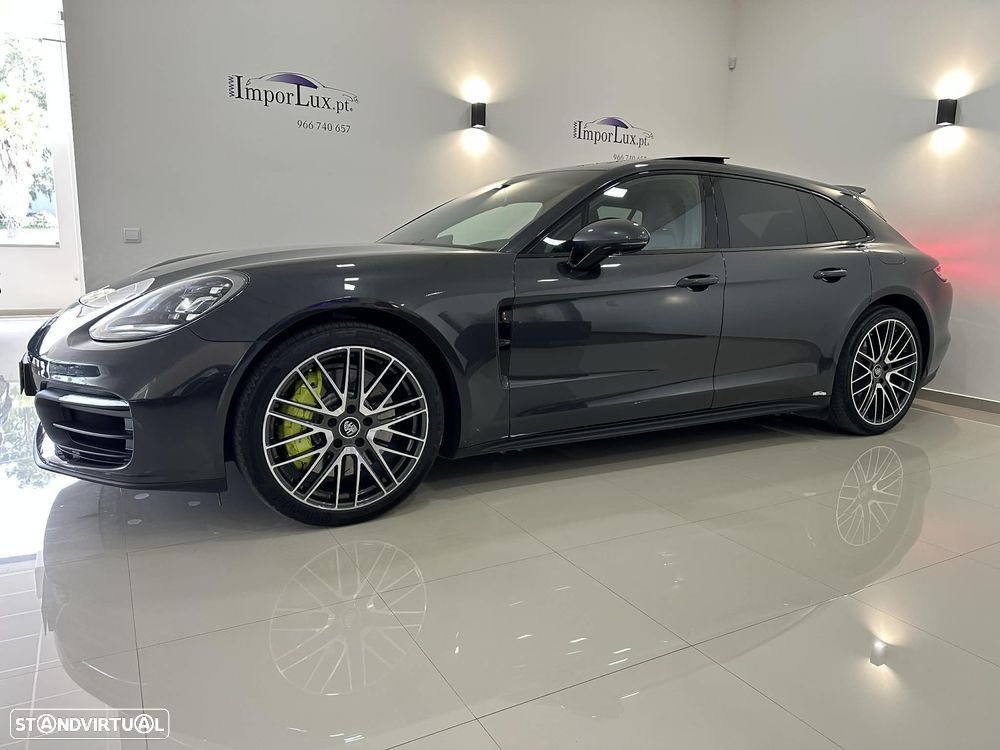 Porsche Panamera Sport Turismo 4 E-Hybrid - 35