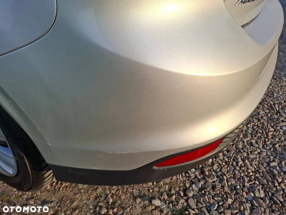 Ford Focus 1.6 TDCi DPF Ambiente - 19