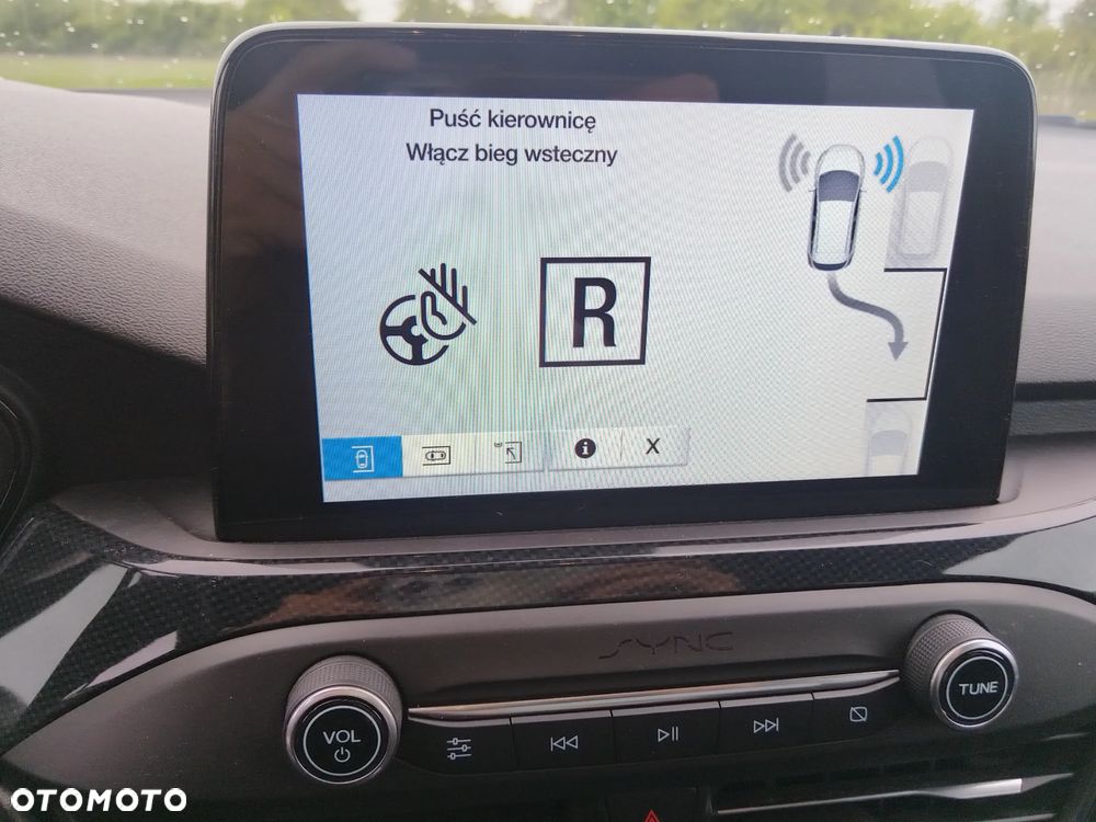 Ford Focus 1.5 EcoBlue Start-Stopp-System ST-LINE - 23