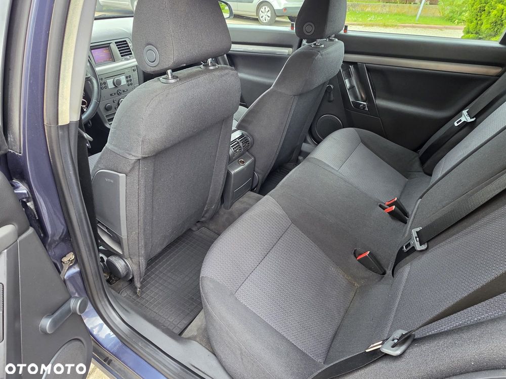 Opel Vectra - 8