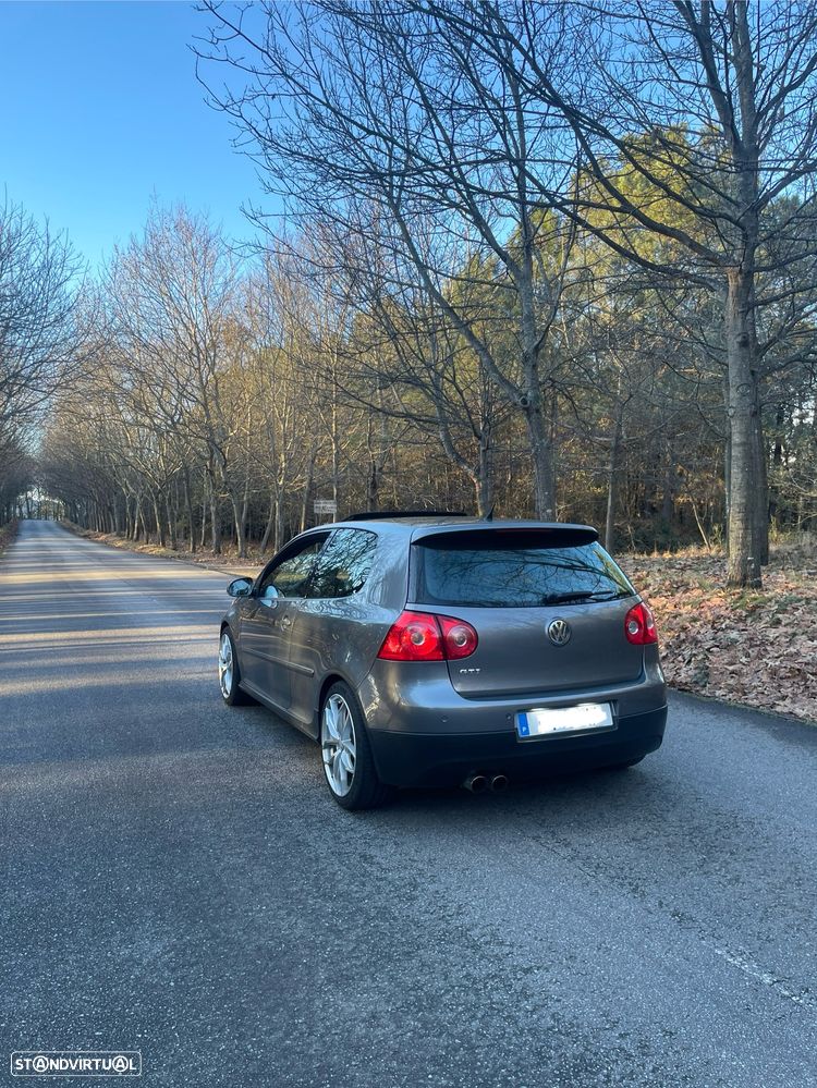 VW Golf 2.0 GTi DSG - 4