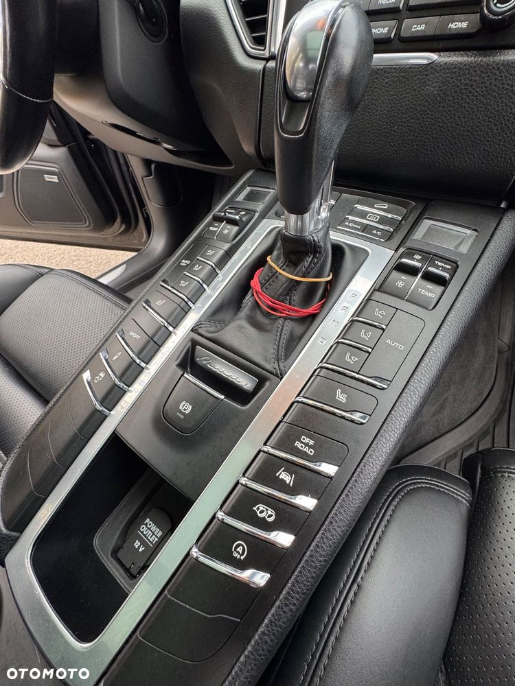 Porsche Macan - 14