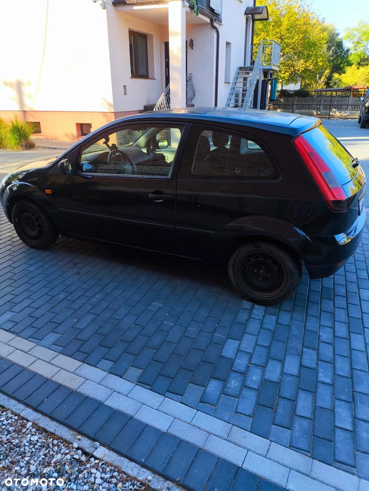 Ford Fiesta 1.3 Bonus - 4