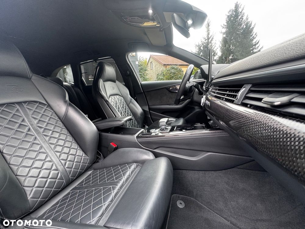 Audi A4 Avant 45 TDI quattro tiptronic S line - 33