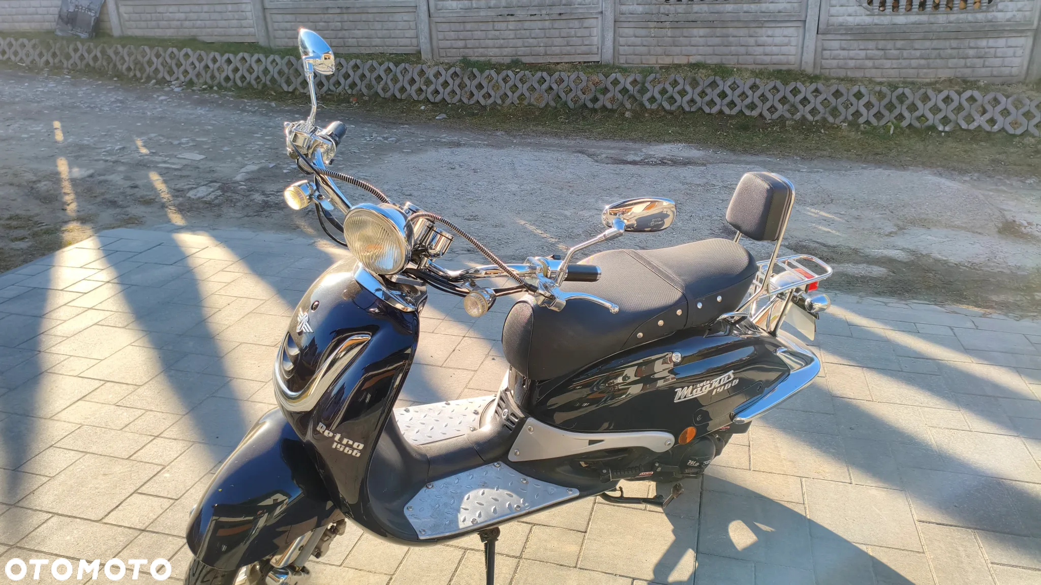 Moto Magnus Retro - 6