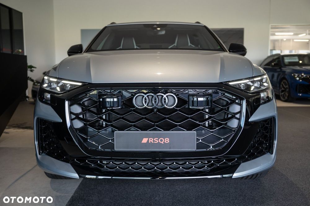 Audi RS Q8 - 3