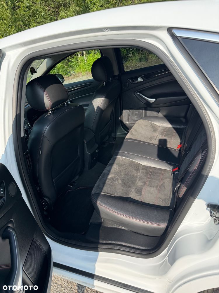 Ford Mondeo 2.0 TDCi Titanium S - 19