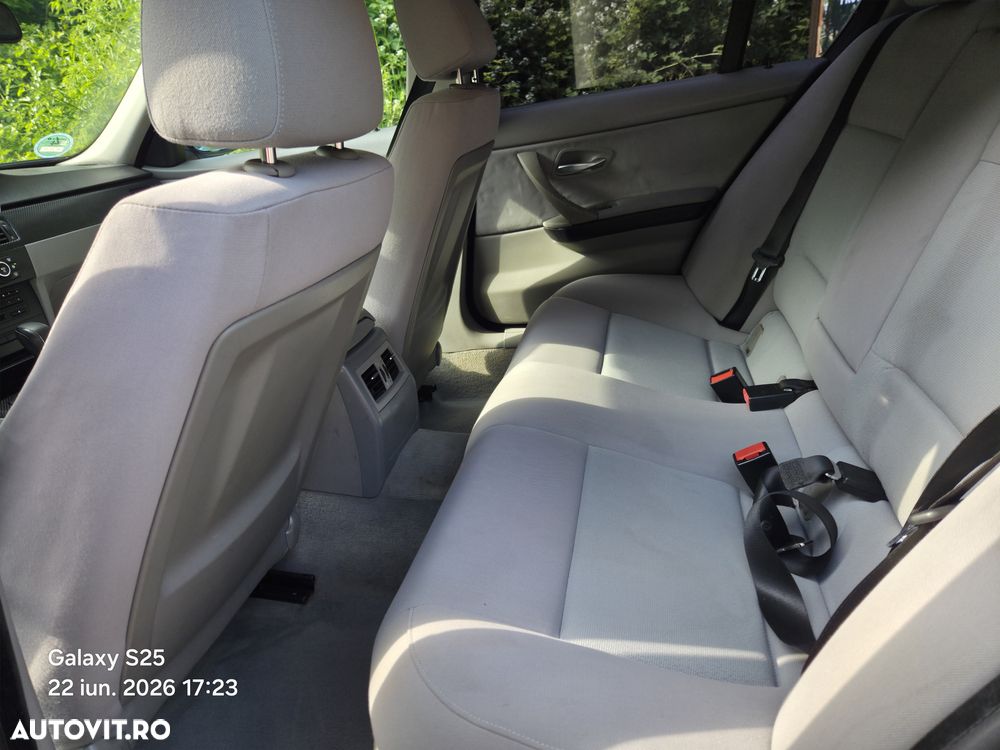 BMW Seria 3 320i Aut. - 5
