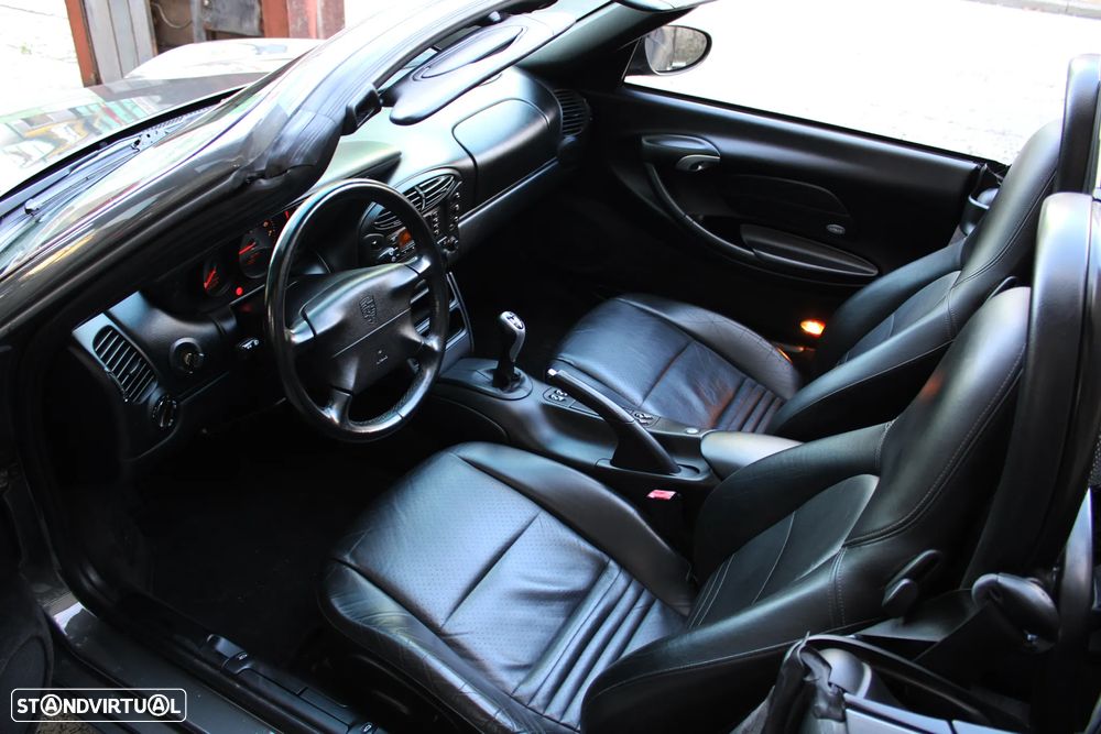 Porsche Boxster 2.7 - 24