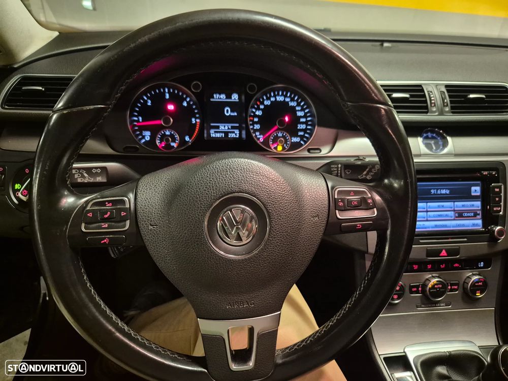 VW Passat Variant 1.6 TDI Confortline - 22