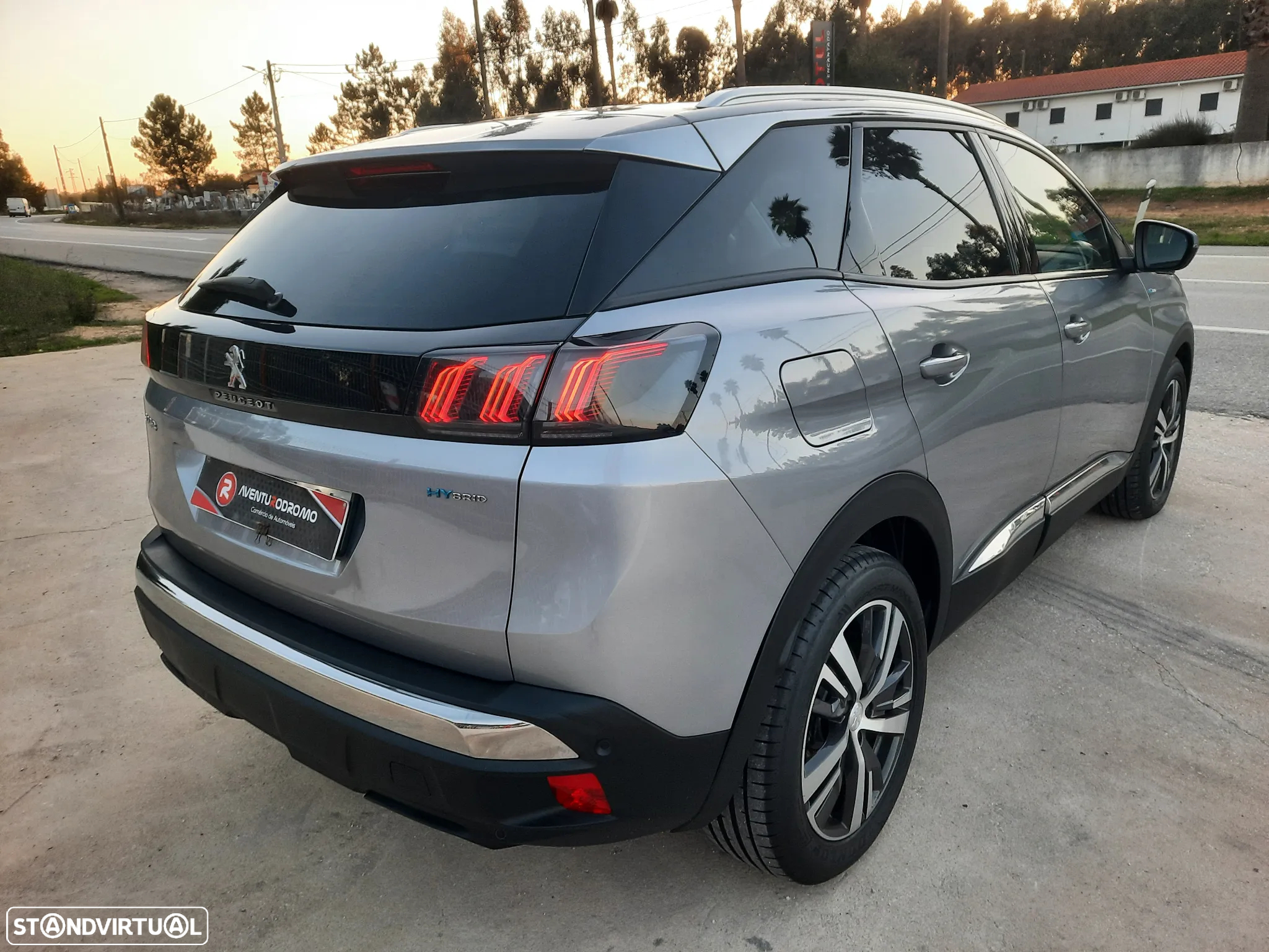 Peugeot 3008 1.6 Hybrid Allure Pack e-EAT8 - 18