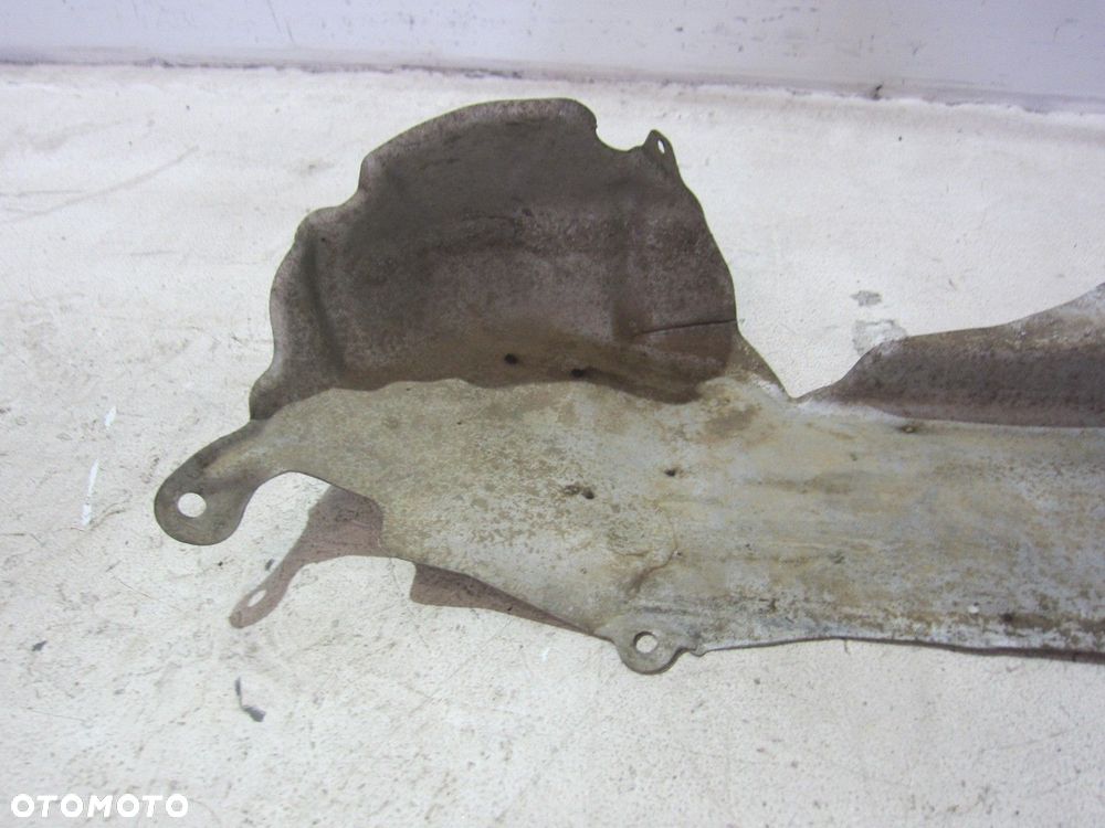 BMW Z3 CABRIO OBUDOWA OSŁONA TERMICZNA POKRYWA FILTRA PALIWA 51718407735 - 2