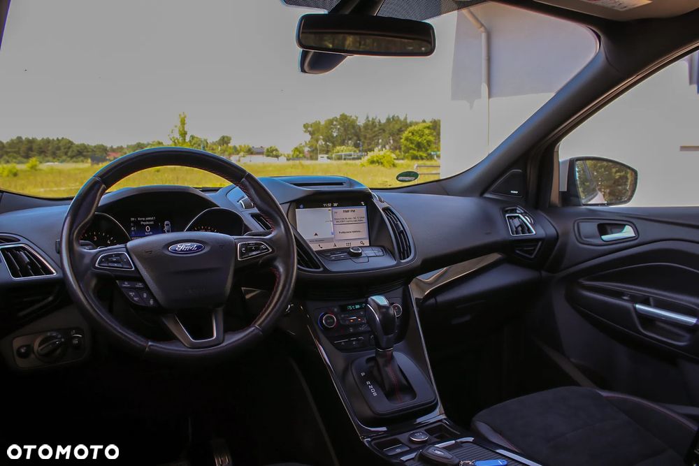 Ford Kuga 2.0 TDCi AWD ST-Line - 25