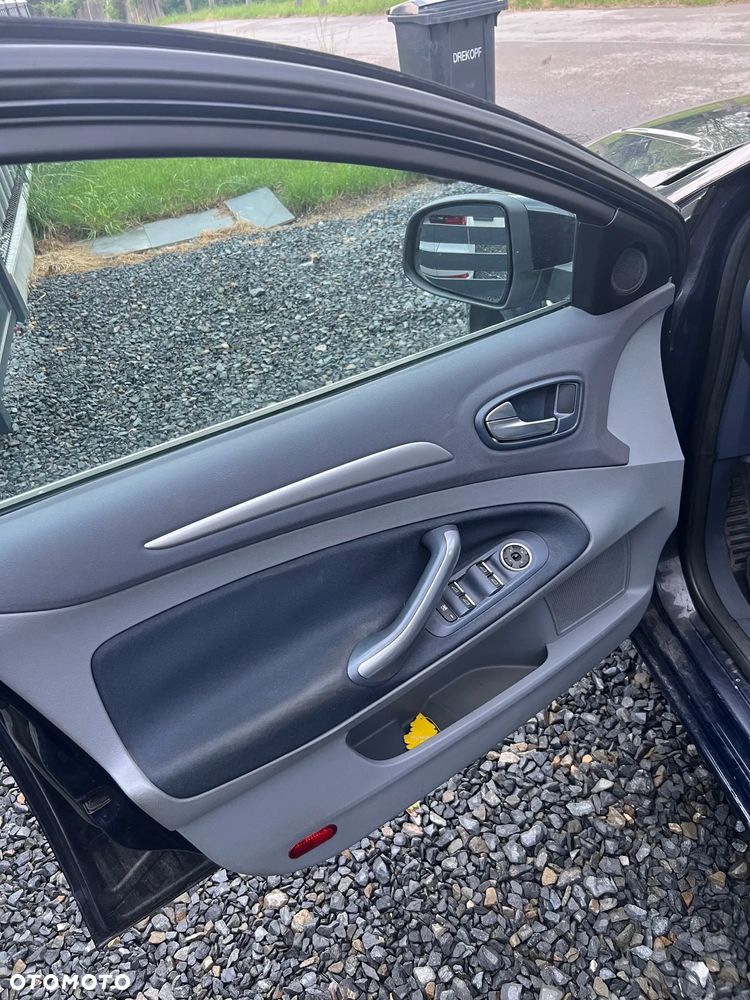 Ford Mondeo 2.0 TDCi Titanium - 3