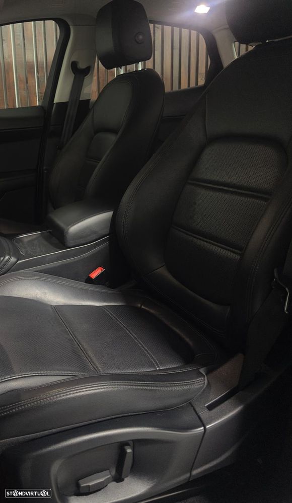 Jaguar E-Pace 2.0 i4D R-Dynamic S - 7