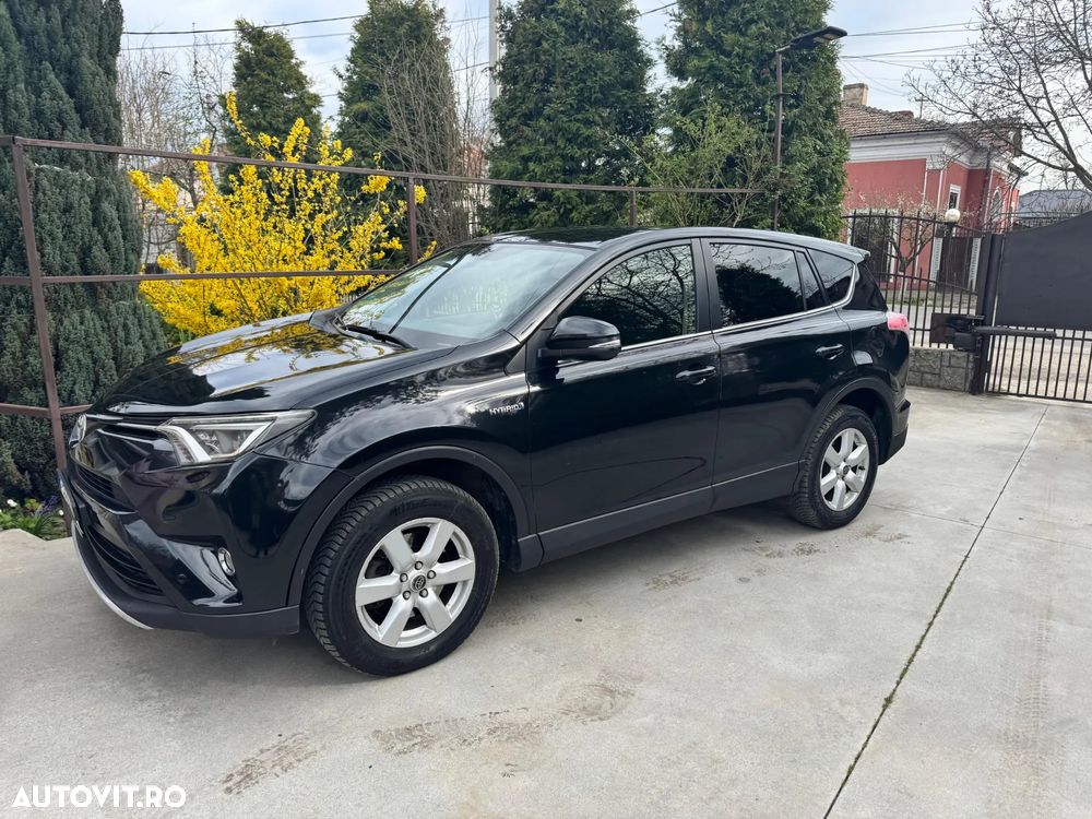 Toyota RAV4 - 4
