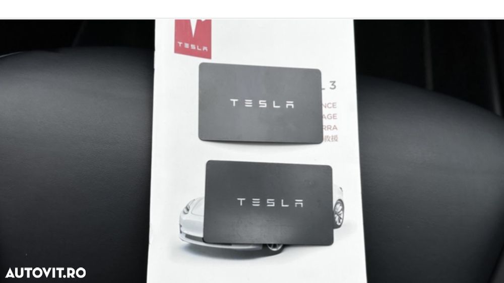 Tesla Model 3 - 3