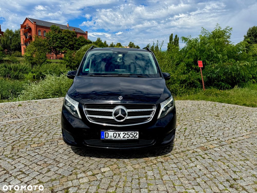 Mercedes-Benz Klasa V - 2