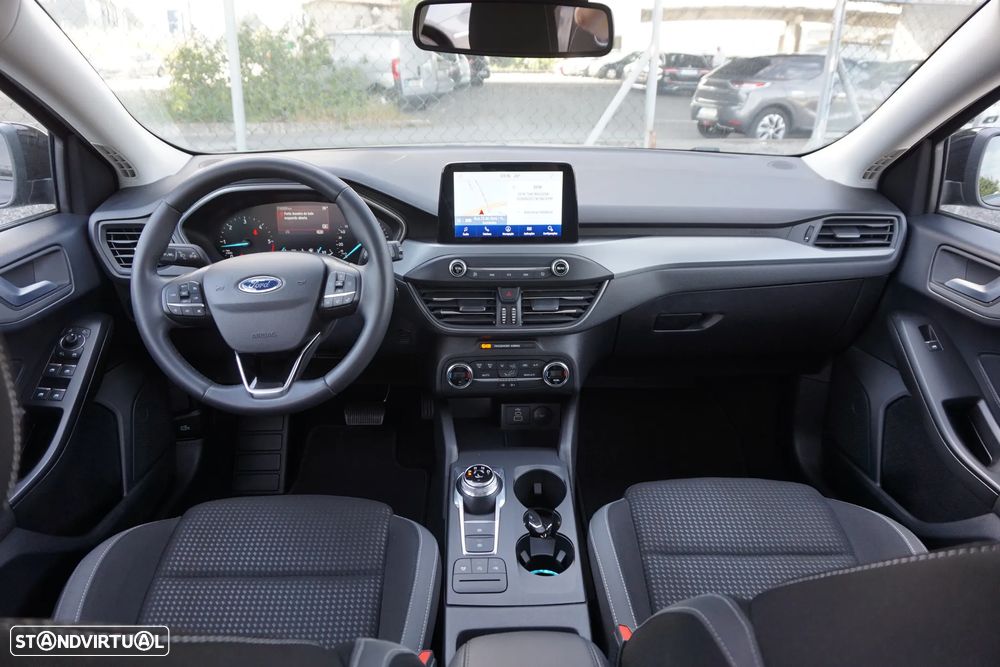 Ford Focus 1.5 TDCi ECOBlue Connected Aut. - 24