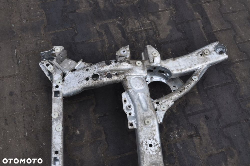 BMW G20 330e 2.0 SANKI ZAWIESZENIA PRZÓD 19R - 9