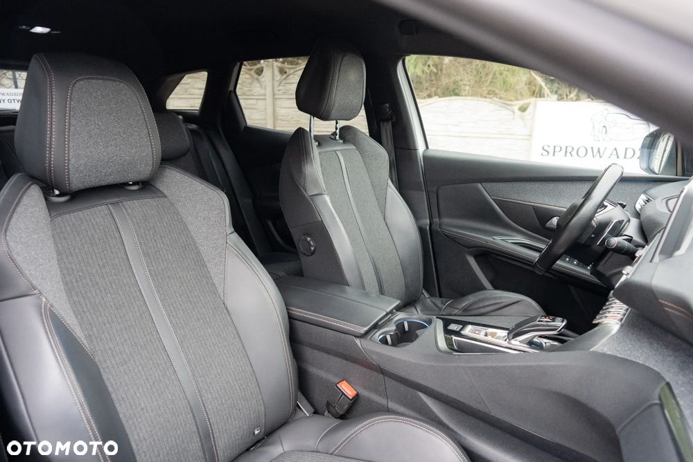 Peugeot 3008 THP 165 EAT6 Stop & Start Allure - 23