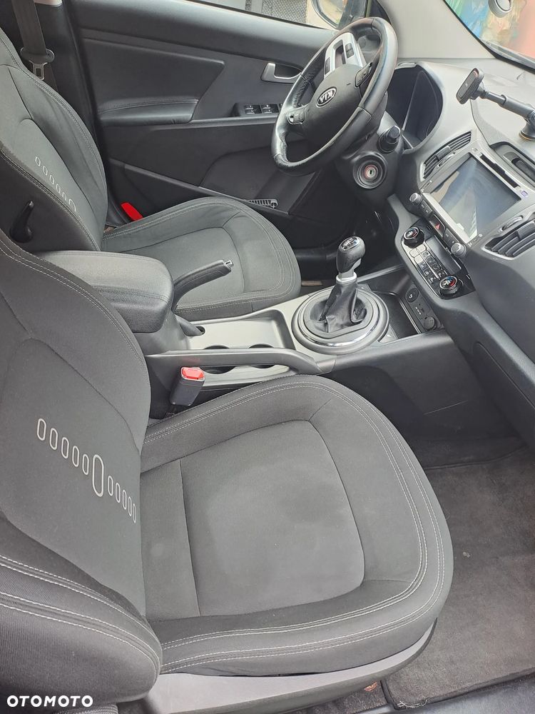 Kia Sportage 2.0 CRDI XL - 8