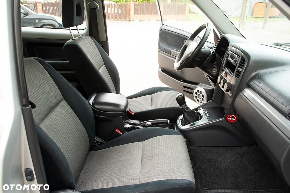 Suzuki Grand Vitara 1.6 - 24
