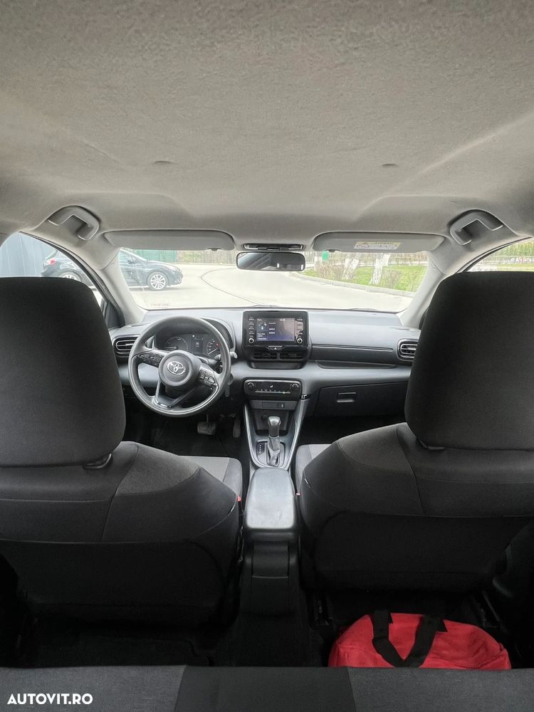 Toyota Yaris 1.5 VVT-i HSD Dynamic Bi-tone - 7