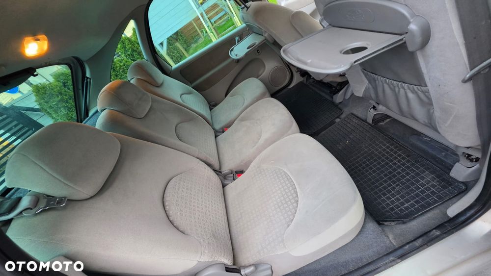Citroën Xsara Picasso 1.6 16V Magic - 19