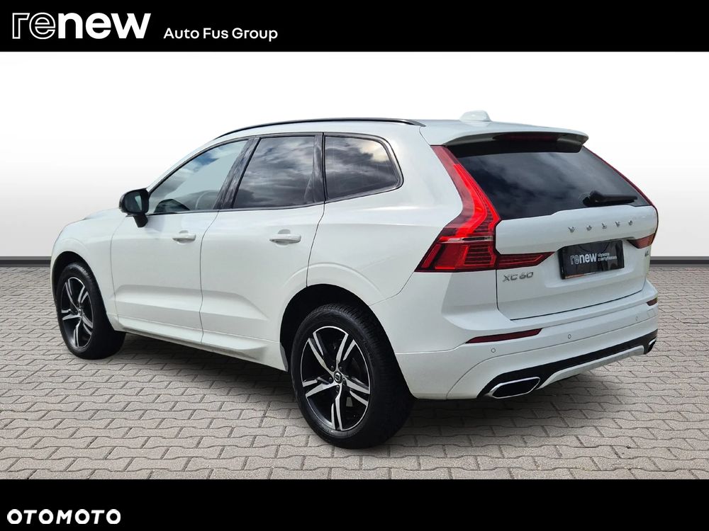 Volvo XC 60 B4 B R-Design - 2