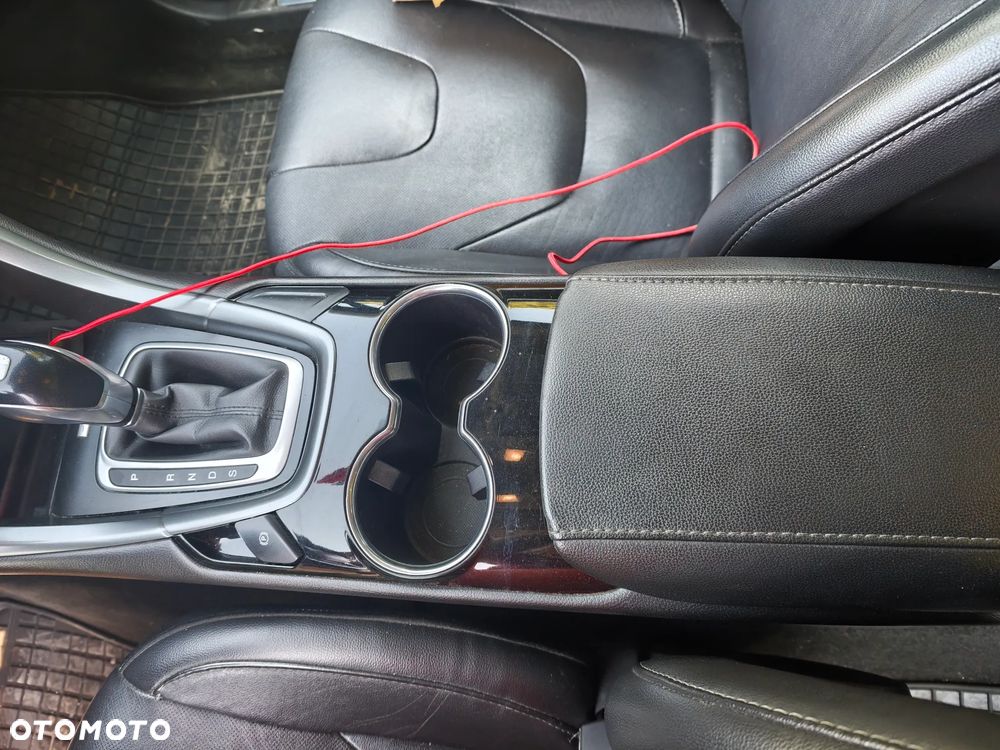 Ford Fusion - 35