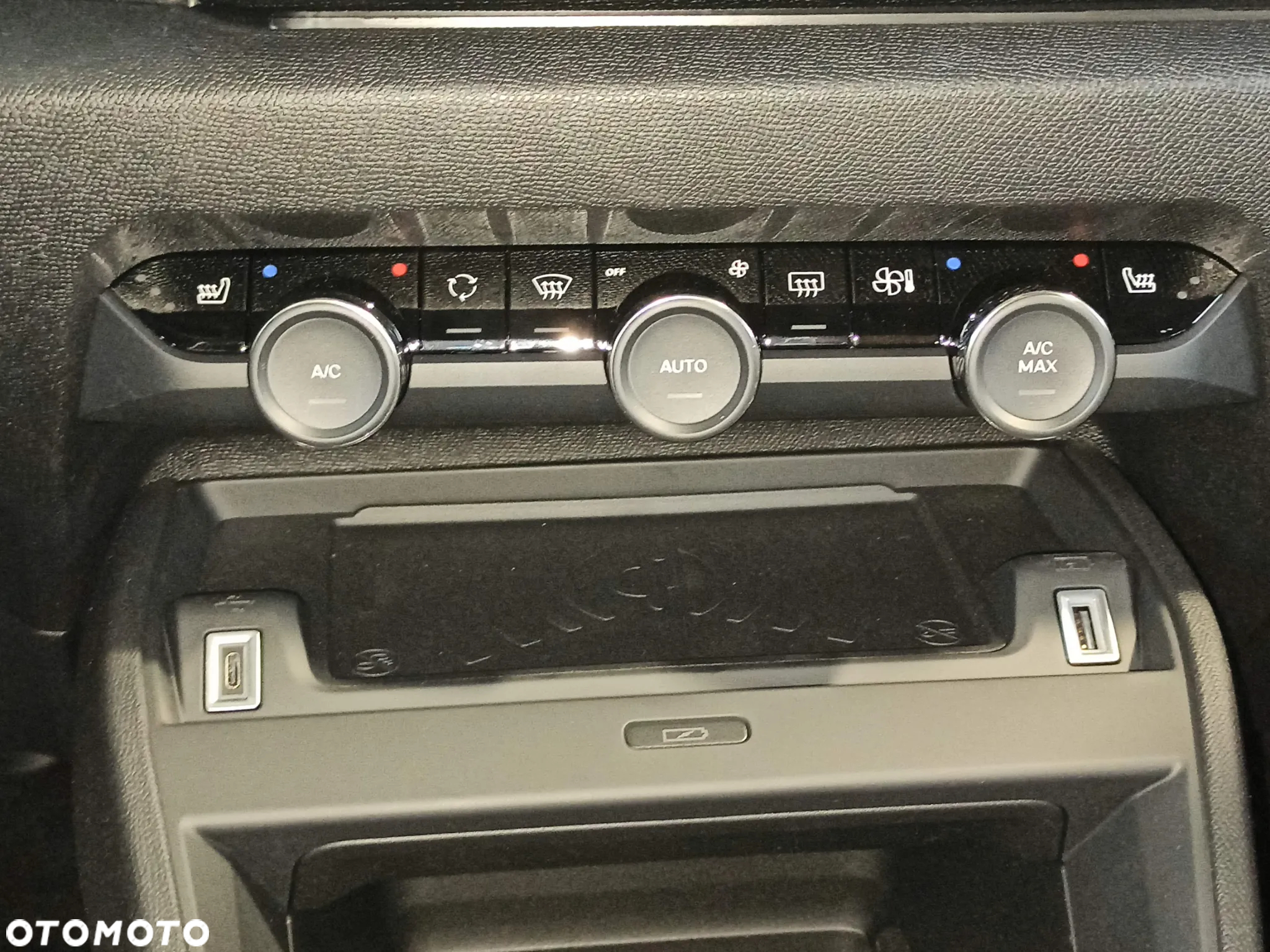 Citroën C4 e-C4 EV156 54kWh Max - 28
