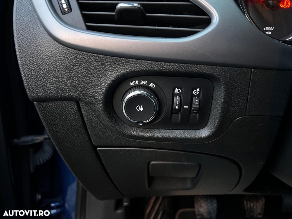 Opel Astra Sport Tourer 1.2 Turbo Start/Stop Edition - 22