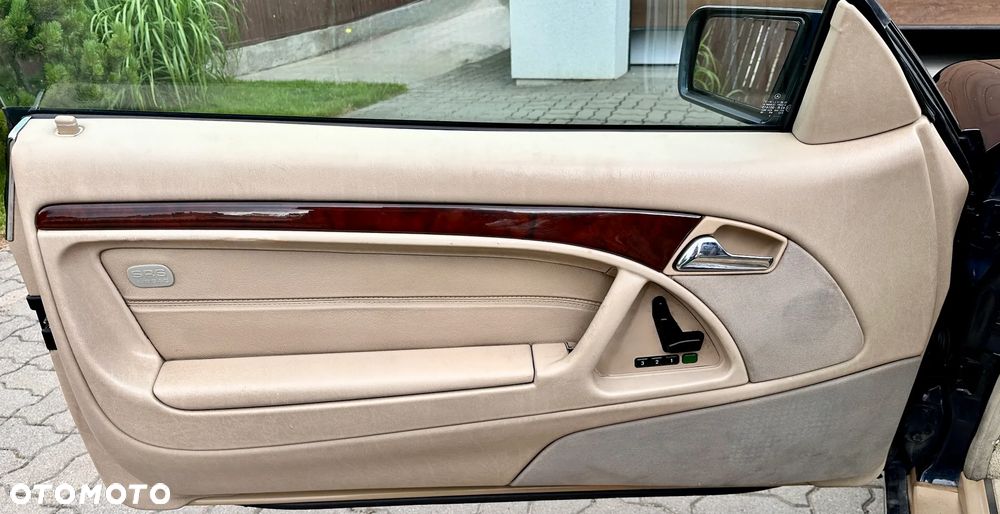 Mercedes-Benz SL - 14