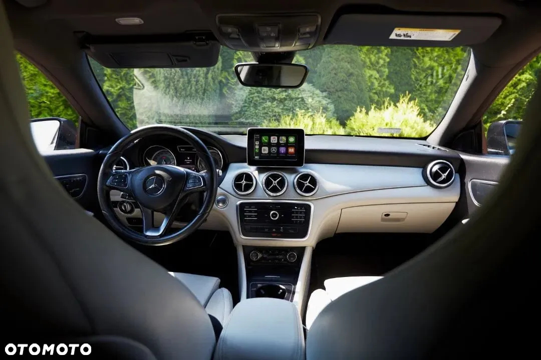 Mercedes-Benz CLA 250 7G-DCT - 7