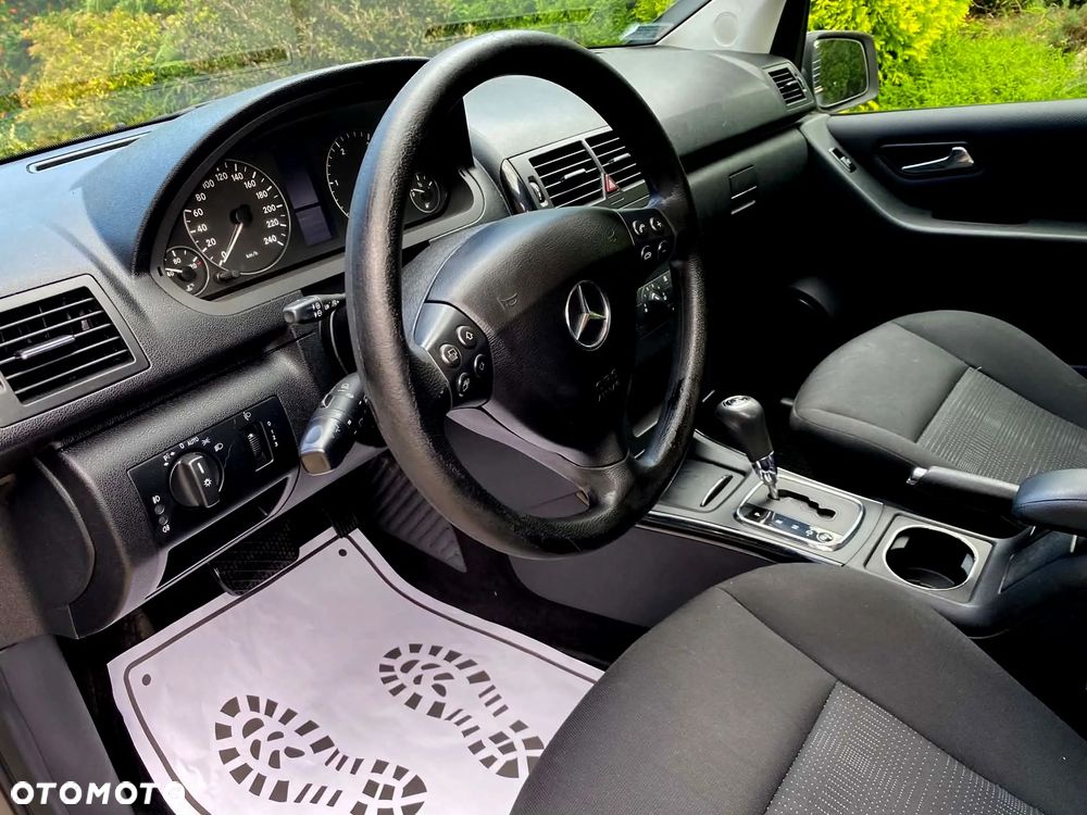 Mercedes-Benz Klasa A 180 CDI Autotronic Avantgarde Special Edition - 27