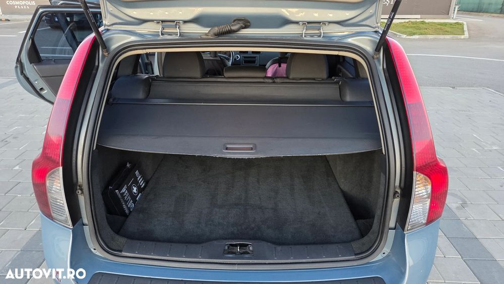 Volvo V50 1.6 D Momentum - 27