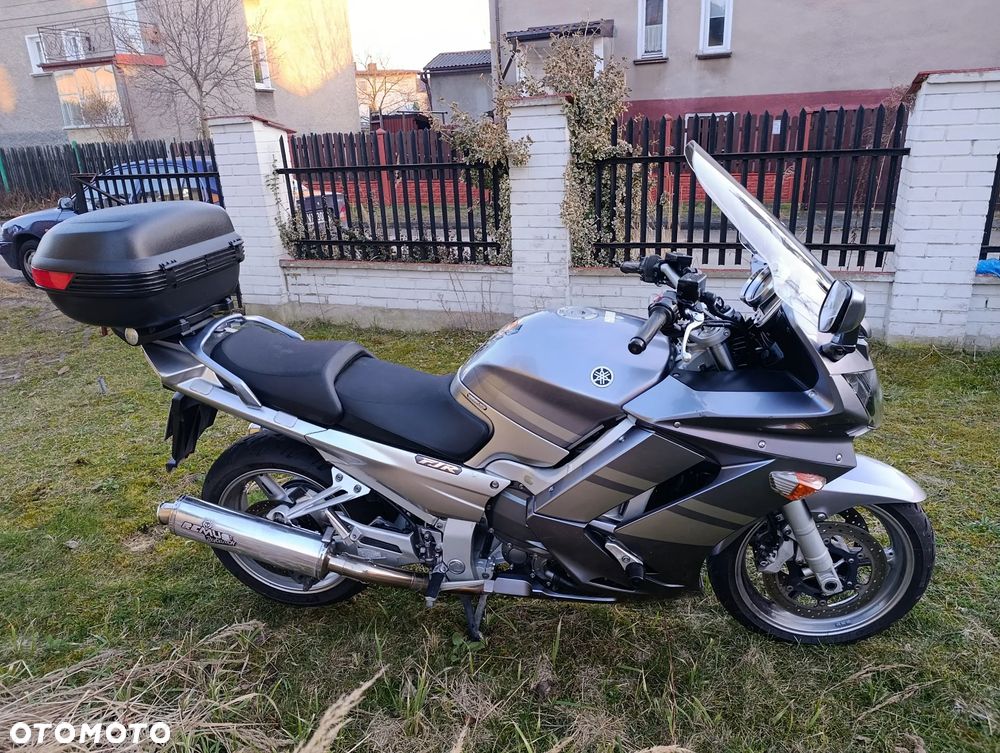 Yamaha FJR - 2