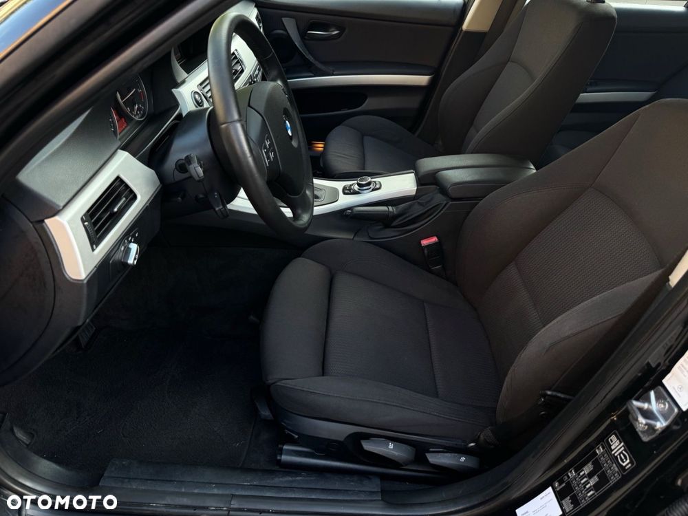 BMW Seria 3 320d M Sport EU6 - 10
