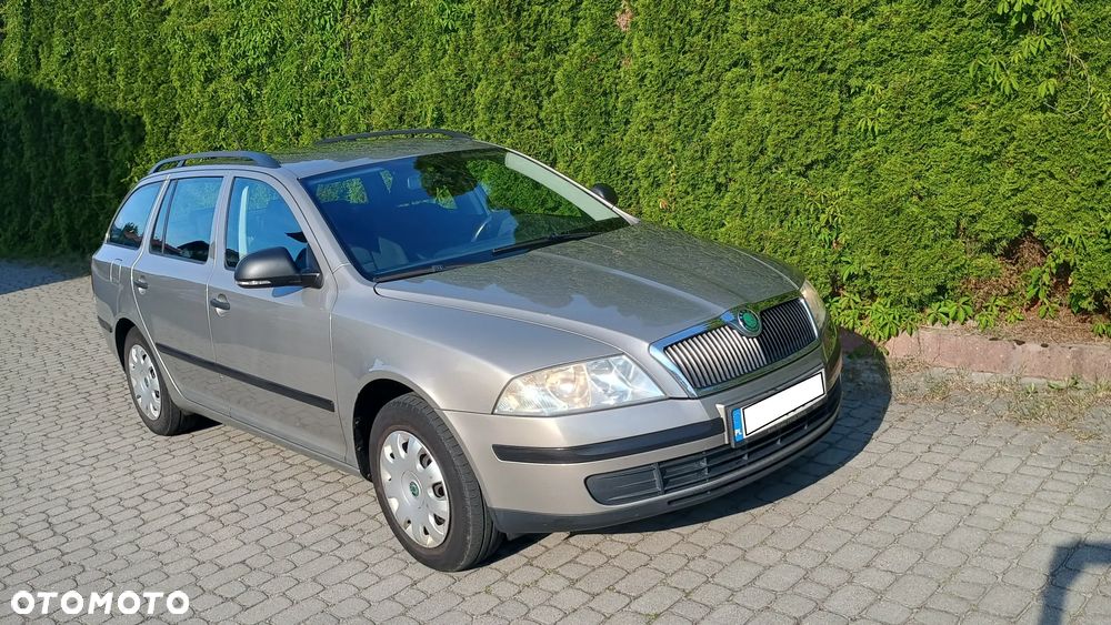 Skoda Octavia 1.6 Tour - 1