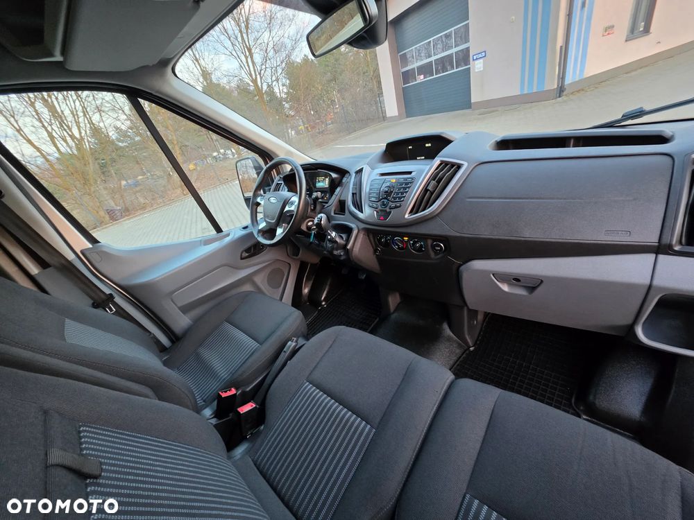 Ford Transit - 18
